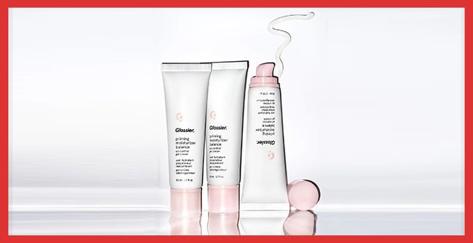GLOSSIER PRIMING MOISTURIZER BALANCE WITH WHITE BACKGROUND