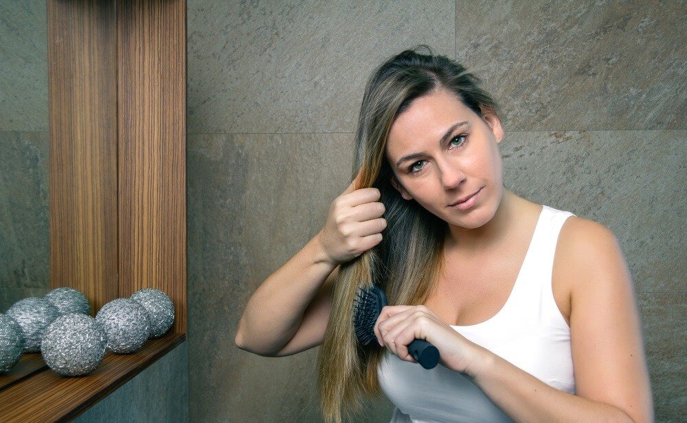 How to Get Rid of Thick Hair Featured image